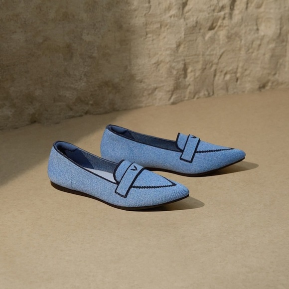 VIVAIA Pointed-Toe Loafers (Amelia 2.0) in Powder Blue office sustainable - Picture 6 of 6
